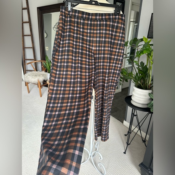 Sanctuary Women's plaid pants, size 1X - Picture 3 of 11